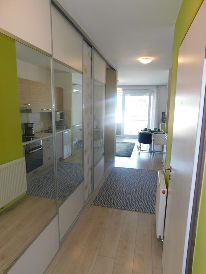 Ferienwohnung Relax Apartman Zamárdi Exterior foto